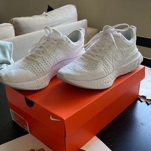 Nike React “Infinity Run FlyKnit 2” White/White-Pure Platinum
